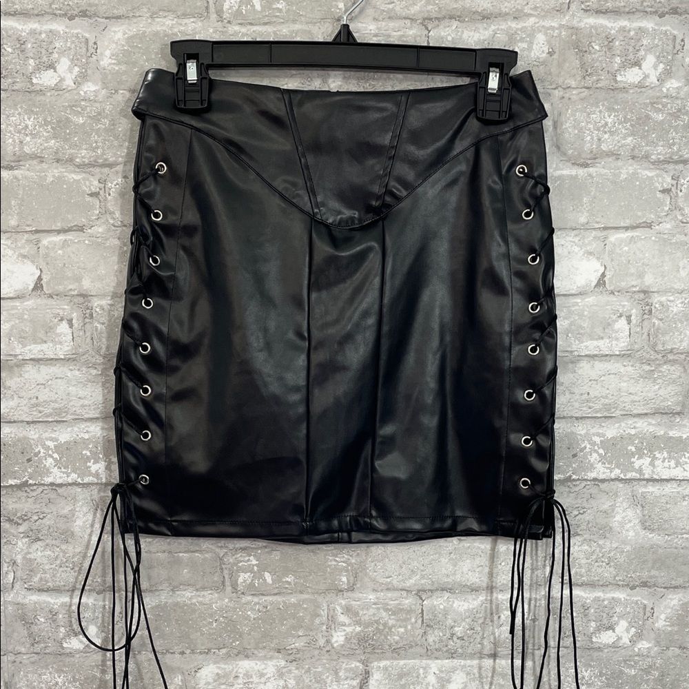 Cider Black Faux Leather Lace-Up Pencil Skirt